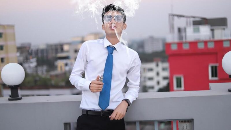 Sigarette a tabacco riscaldato: la discussione, riaperta da Ploom